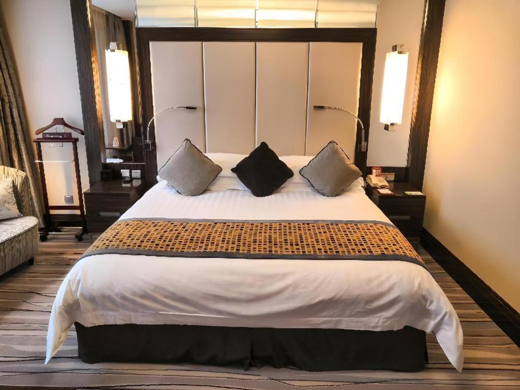 Grand Soluxe Zhongyou Hotel Şanghay Dış mekan fotoğraf