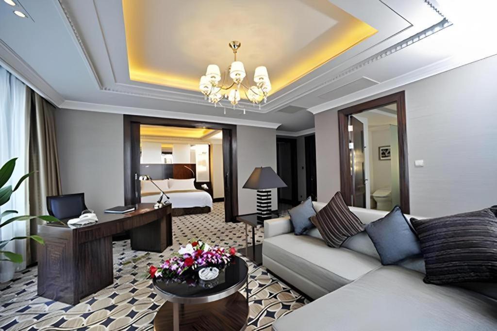 Grand Soluxe Zhongyou Hotel Şanghay Dış mekan fotoğraf