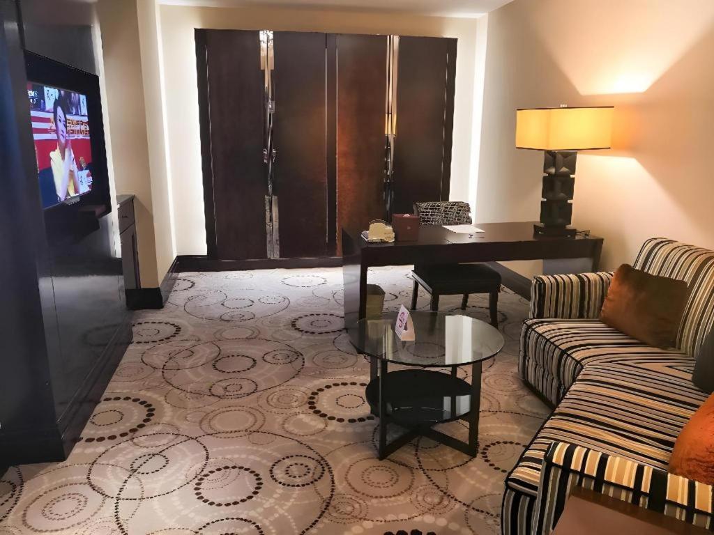Grand Soluxe Zhongyou Hotel Şanghay Dış mekan fotoğraf