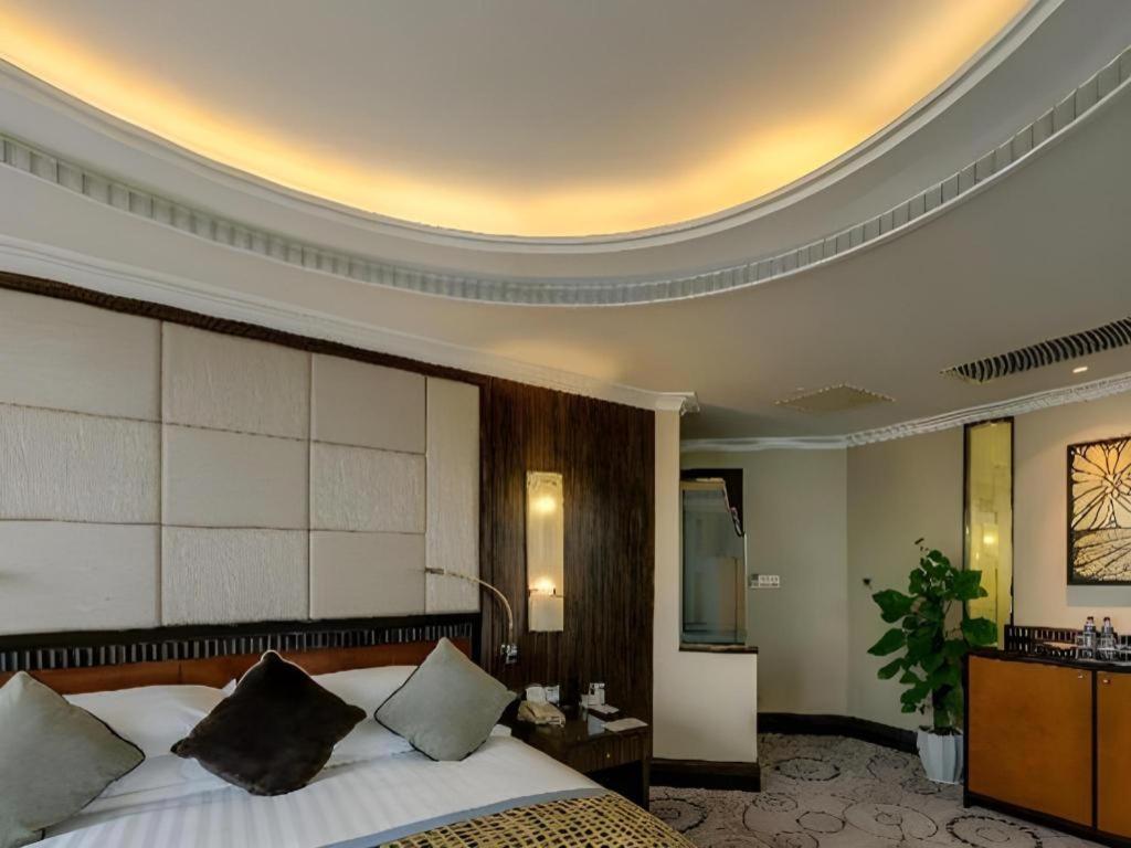 Grand Soluxe Zhongyou Hotel Şanghay Dış mekan fotoğraf