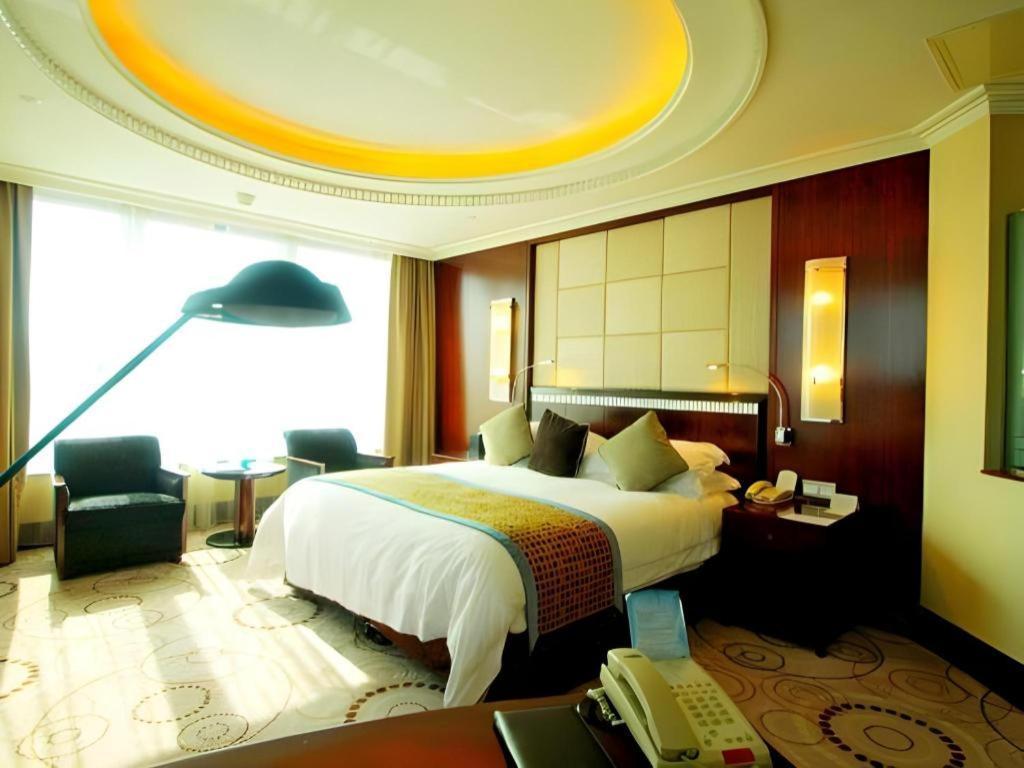 Grand Soluxe Zhongyou Hotel Şanghay Dış mekan fotoğraf