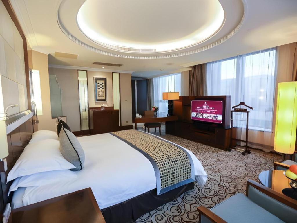 Grand Soluxe Zhongyou Hotel Şanghay Dış mekan fotoğraf