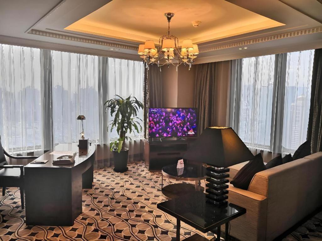 Grand Soluxe Zhongyou Hotel Şanghay Dış mekan fotoğraf