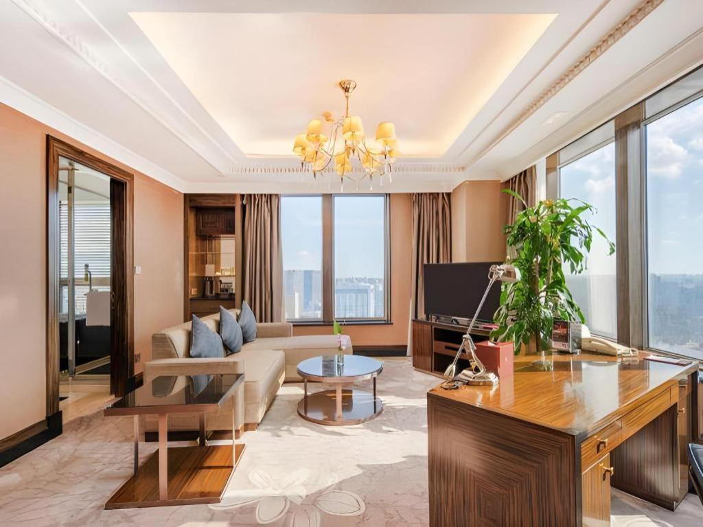 Grand Soluxe Zhongyou Hotel Şanghay Dış mekan fotoğraf
